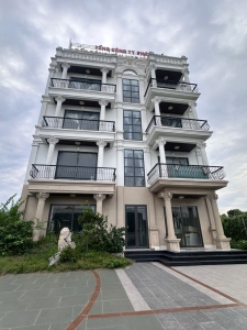 Tòa khách sạn Thái Lai 1443m
