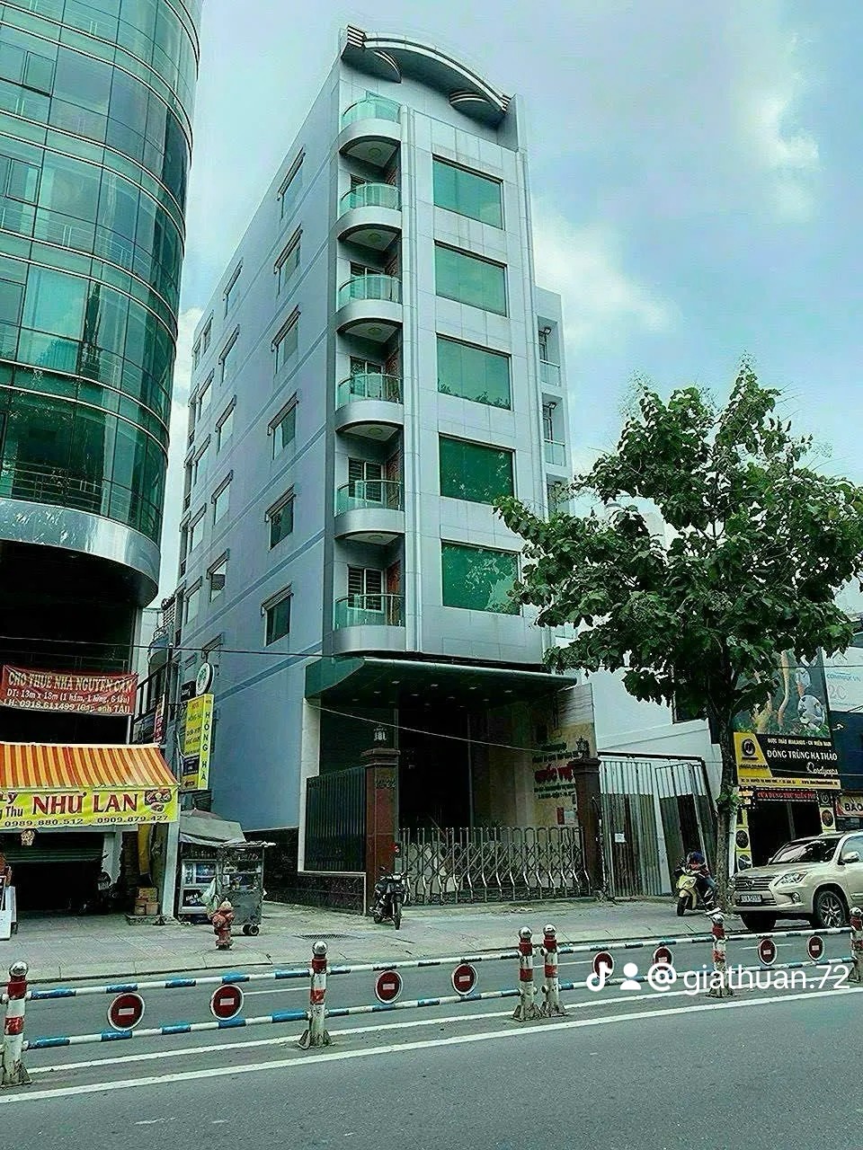 Bán nhà MTĐ Nguyễn Văn Đậu ,P.11 ,Q. Bình Thạnh. DT = 372m2. Giá : 135 tỷ(TL):