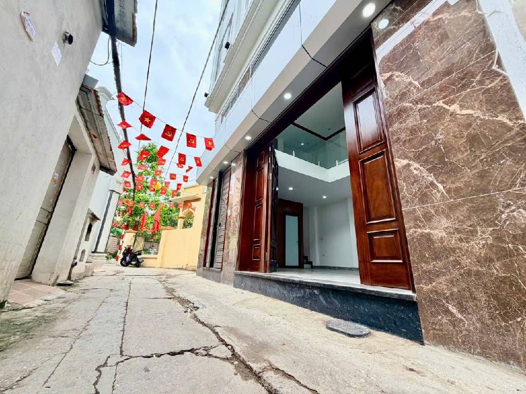 Bán nhà khuyến lương 6 tầng thang máy long lanh ô tô đỗ cửa hoàng mai